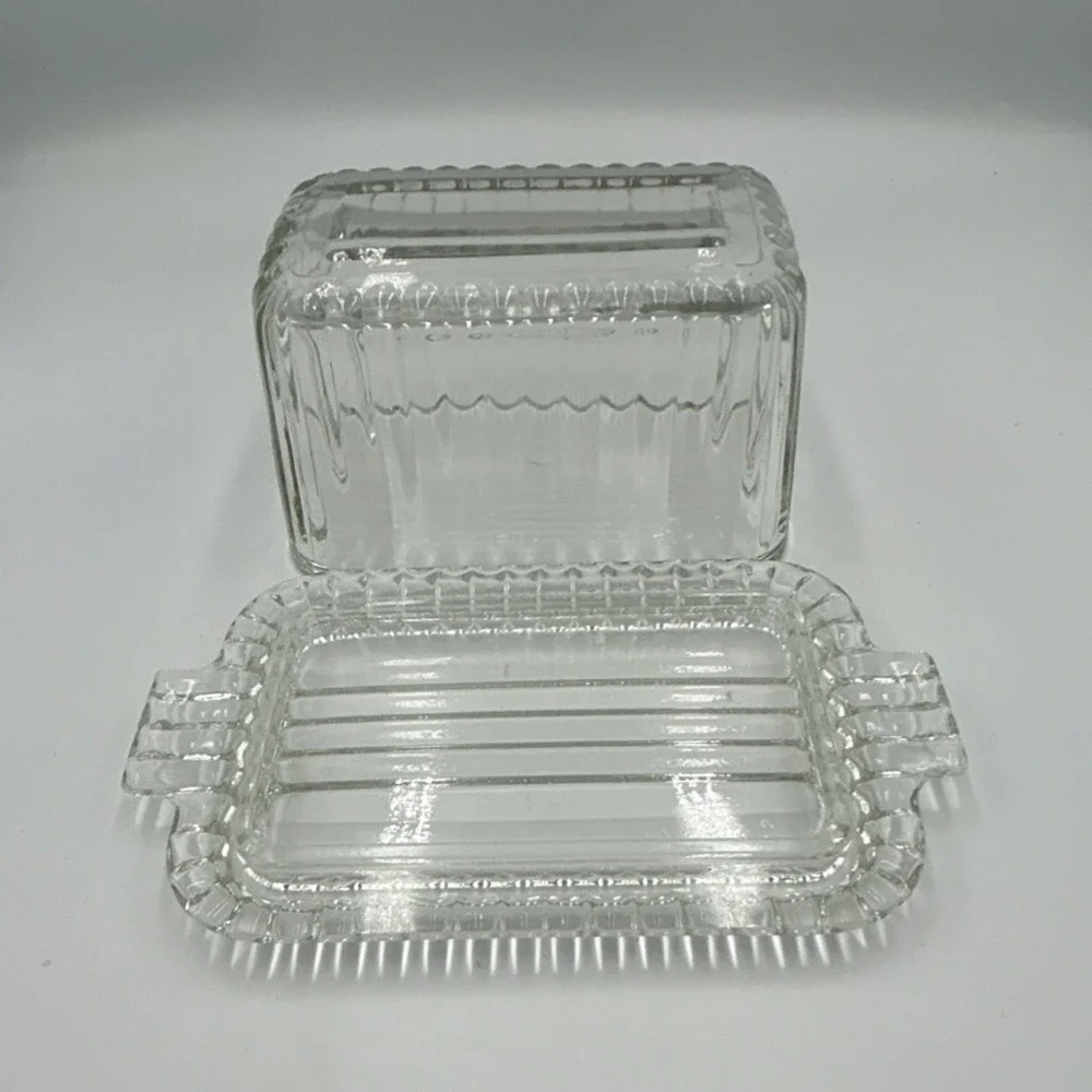 Clear Glass Rectangular Covered Butter Dish with Lid Geometric Ribbed Design